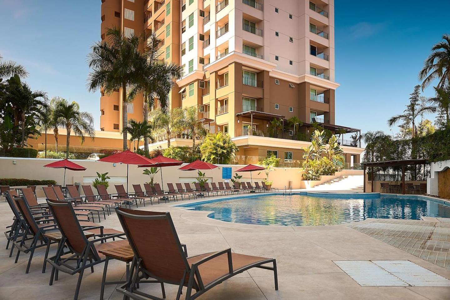 Grand Venetian Beachfront Condos Puerto Vallarta Eksteriør bilde