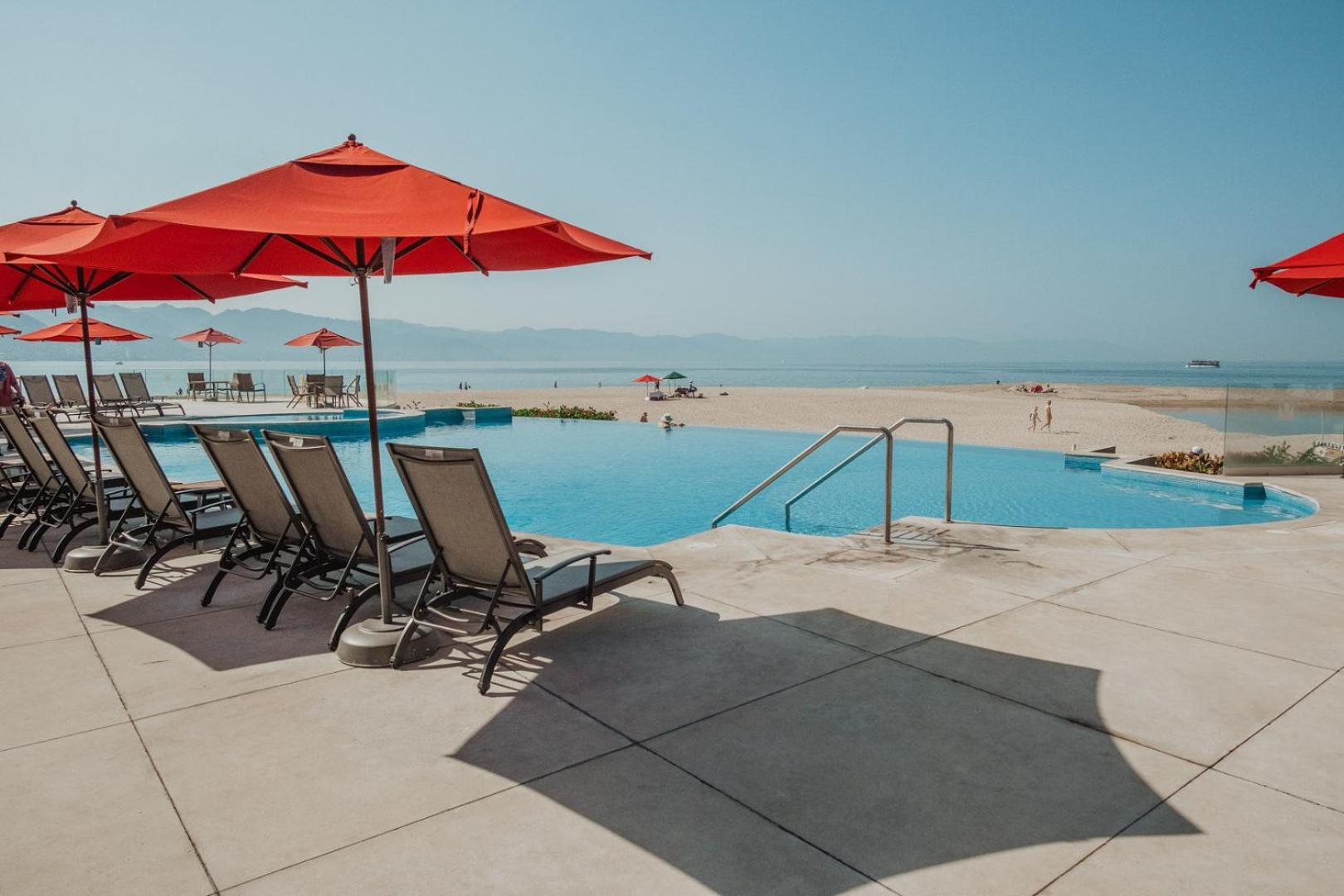 Grand Venetian Beachfront Condos Puerto Vallarta Eksteriør bilde