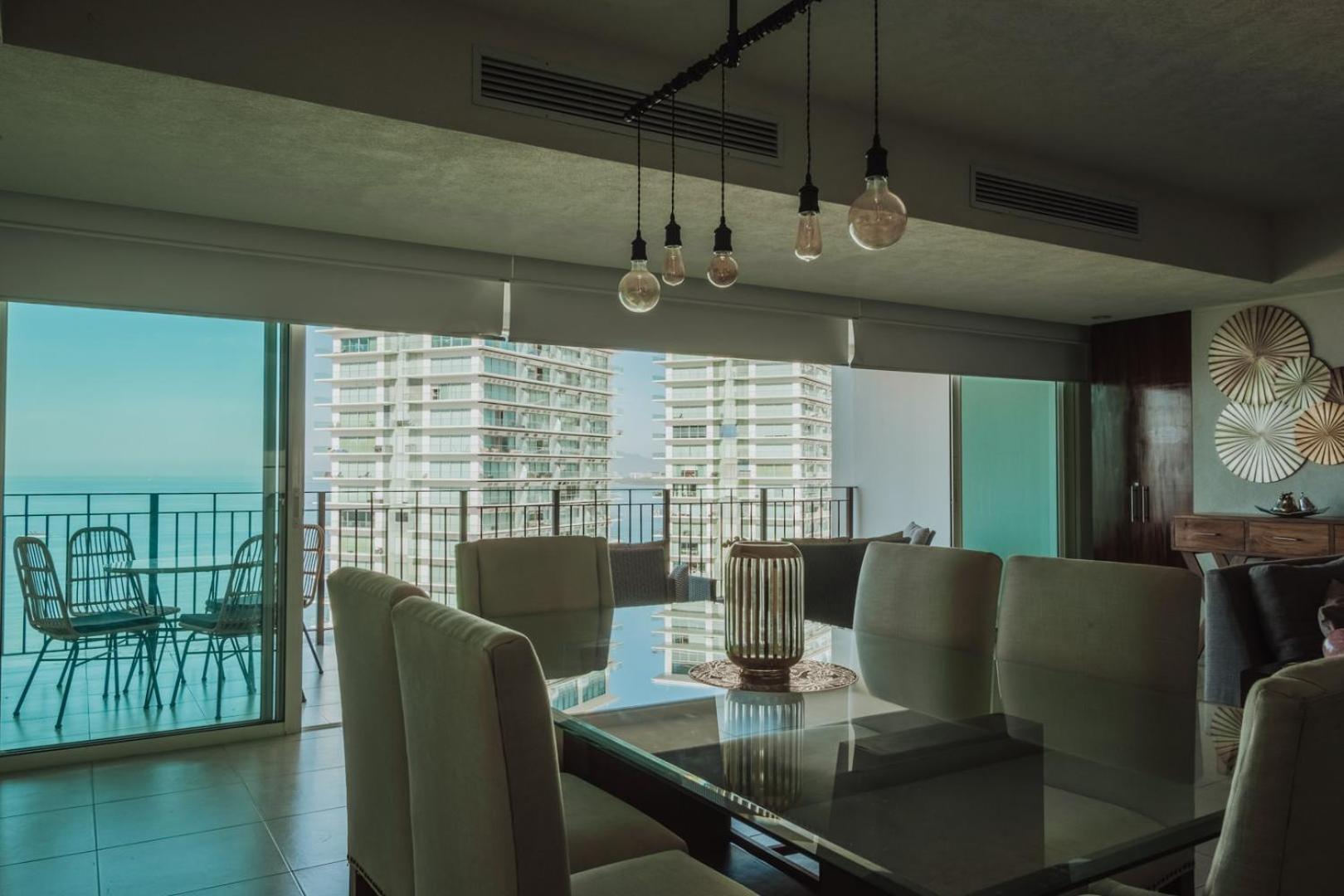 Grand Venetian Beachfront Condos Puerto Vallarta Eksteriør bilde