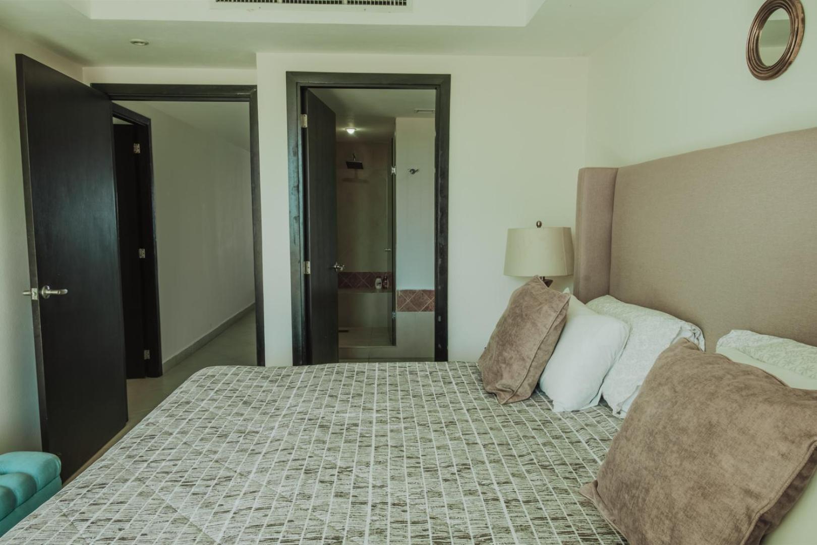 Grand Venetian Beachfront Condos Puerto Vallarta Eksteriør bilde