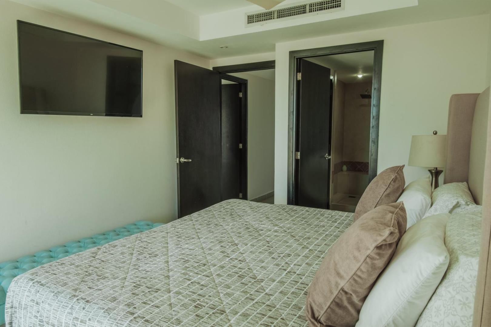 Grand Venetian Beachfront Condos Puerto Vallarta Eksteriør bilde